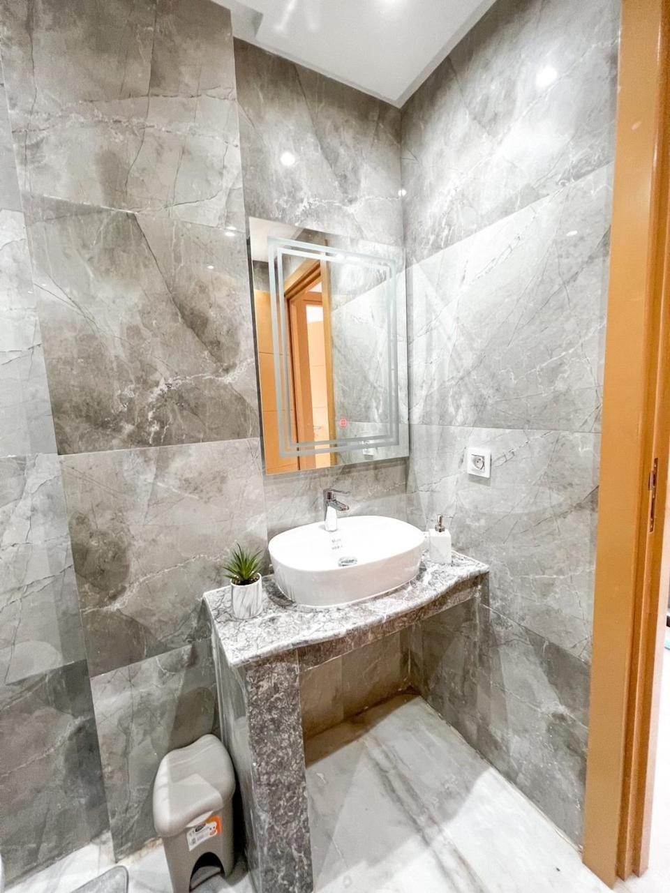 Appartement New ! Unique Equipped Flat In The Heart Of Marrakech à Marrakesh Extérieur photo